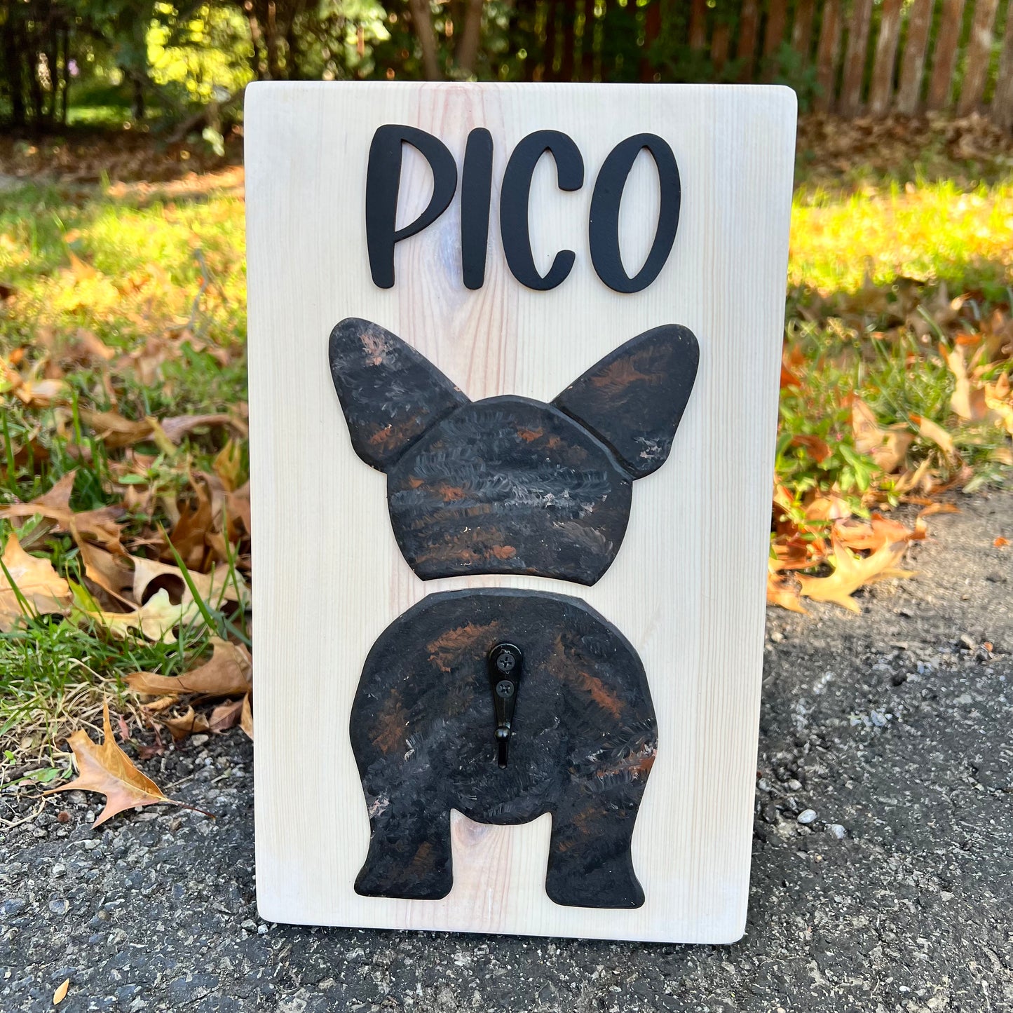 Personalized Dog Leash Holder - Wall Mount